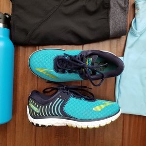 Brooks Pro 6 Size 8